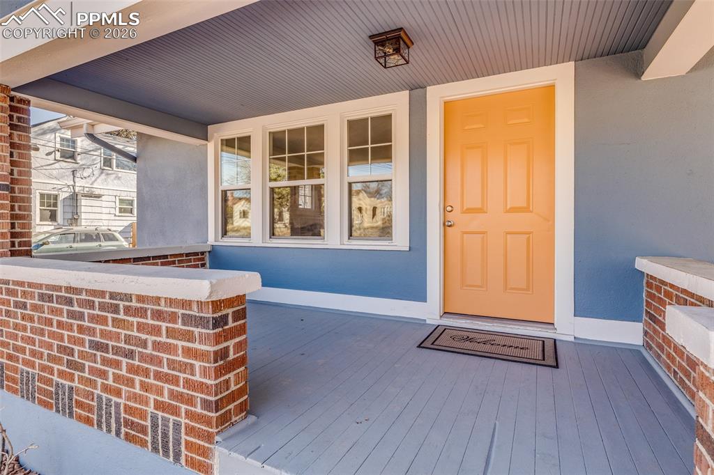 Image 3 of 40: Entry