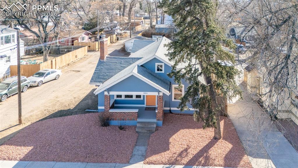 Image 36 of 40: Front of Structure