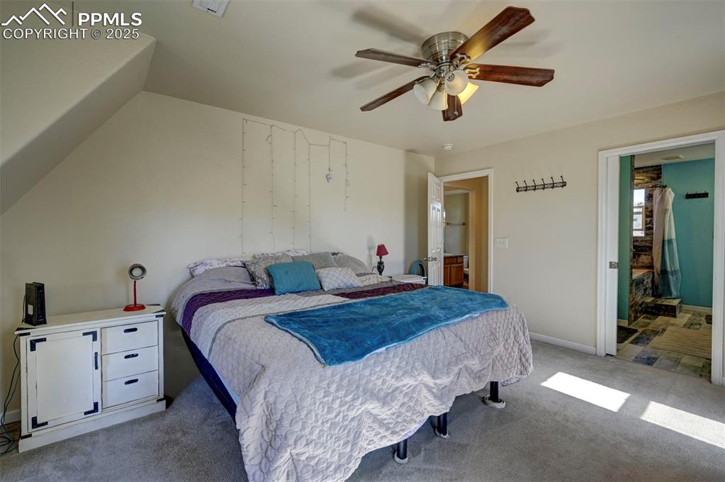 Image 20 of 37: Bedroom