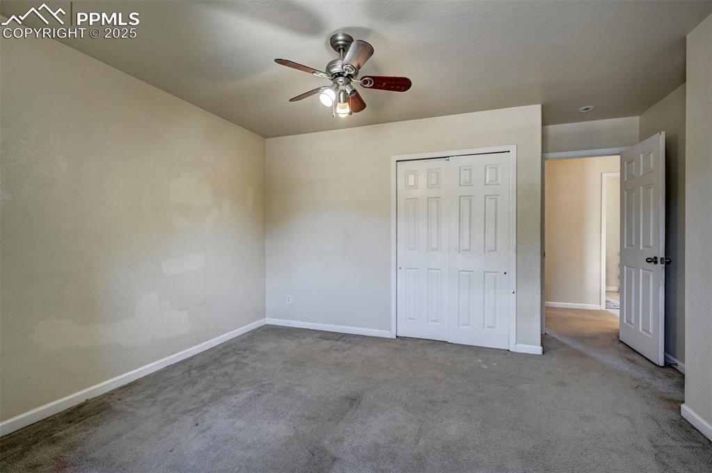 Image 26 of 37: Bedroom