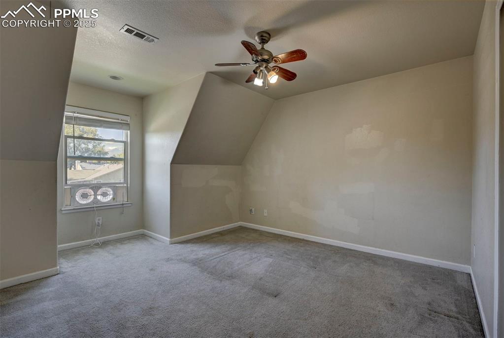 Image 27 of 37: Bonus Room