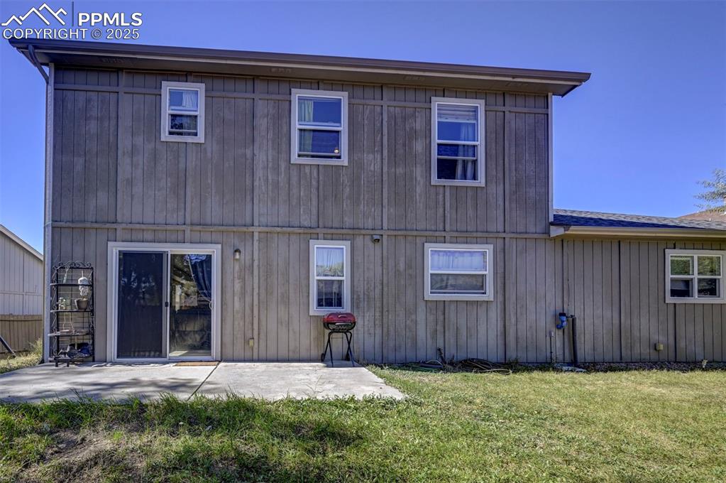 Image 31 of 37: Back of Structure