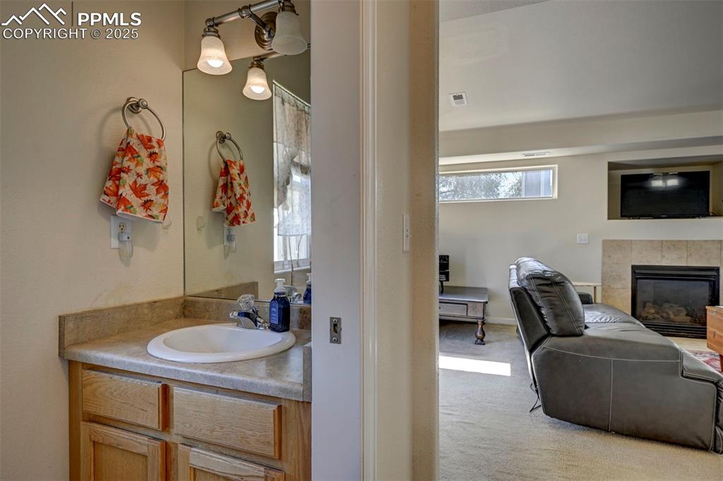 Image 9 of 37: Bathroom