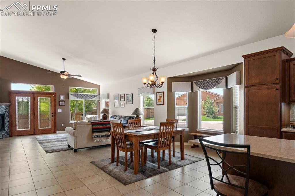 Image 12 of 38: Dining Area