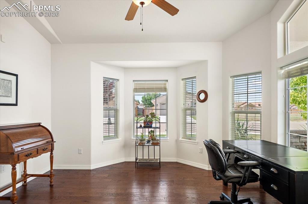 Image 6 of 38: Office