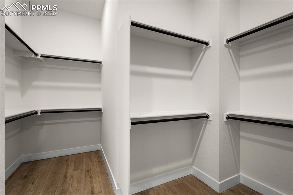 Image 25 of 45: Closet