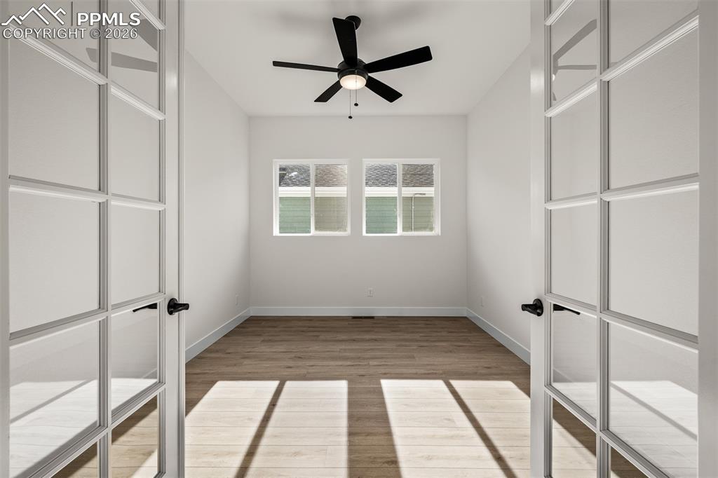 Image 3 of 45: Office