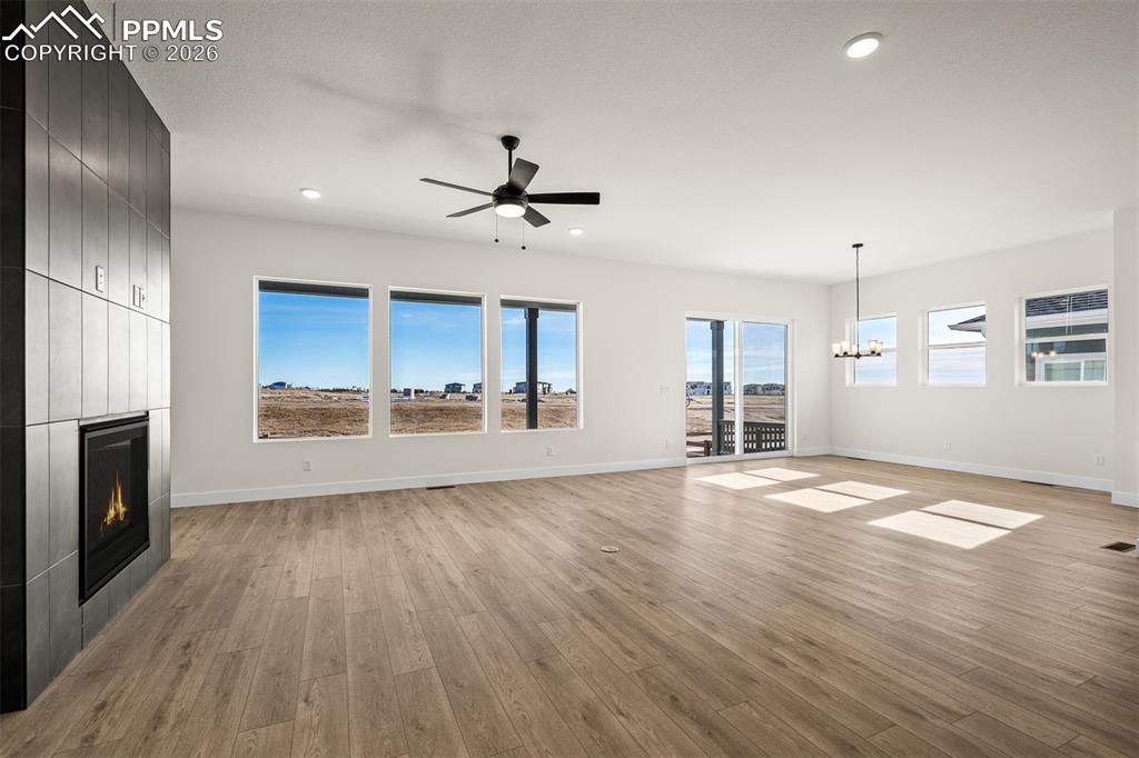 Image 5 of 45: Living Room