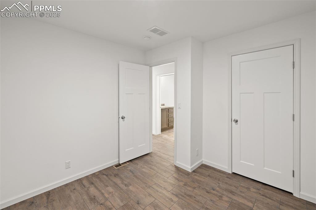 Image 23 of 35: Bedroom