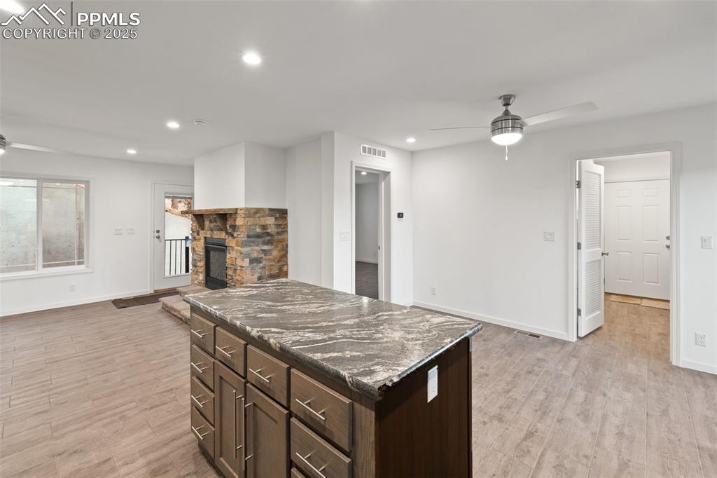 Image 9 of 35: Kitchen