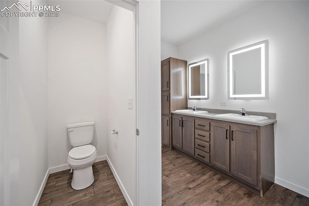 Image 26 of 32: Master Bathroom