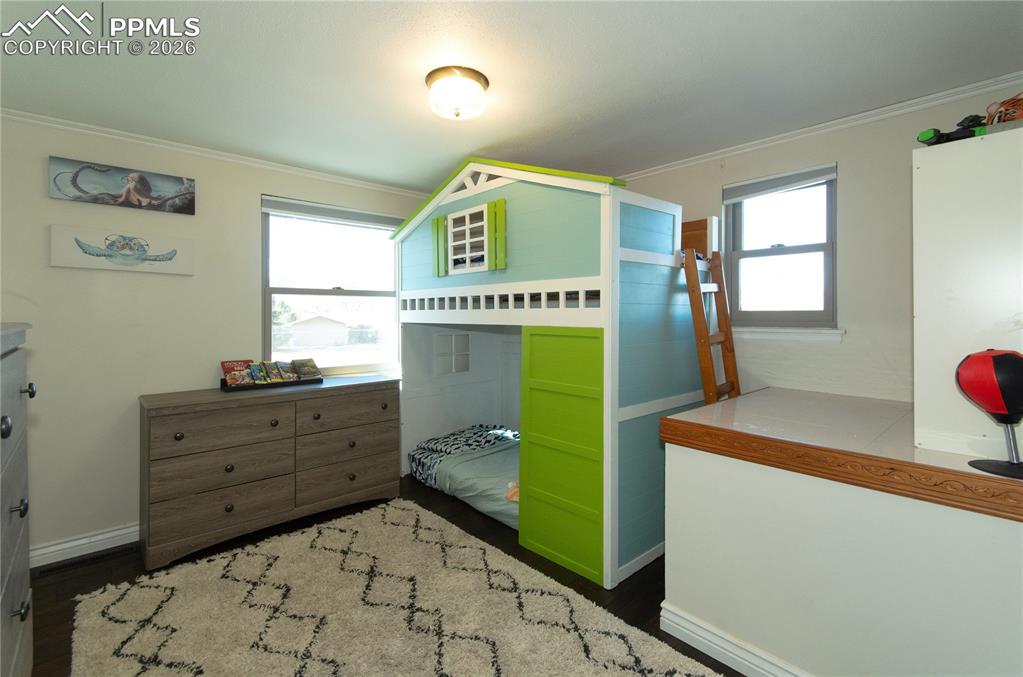 Image 26 of 49: Bedroom