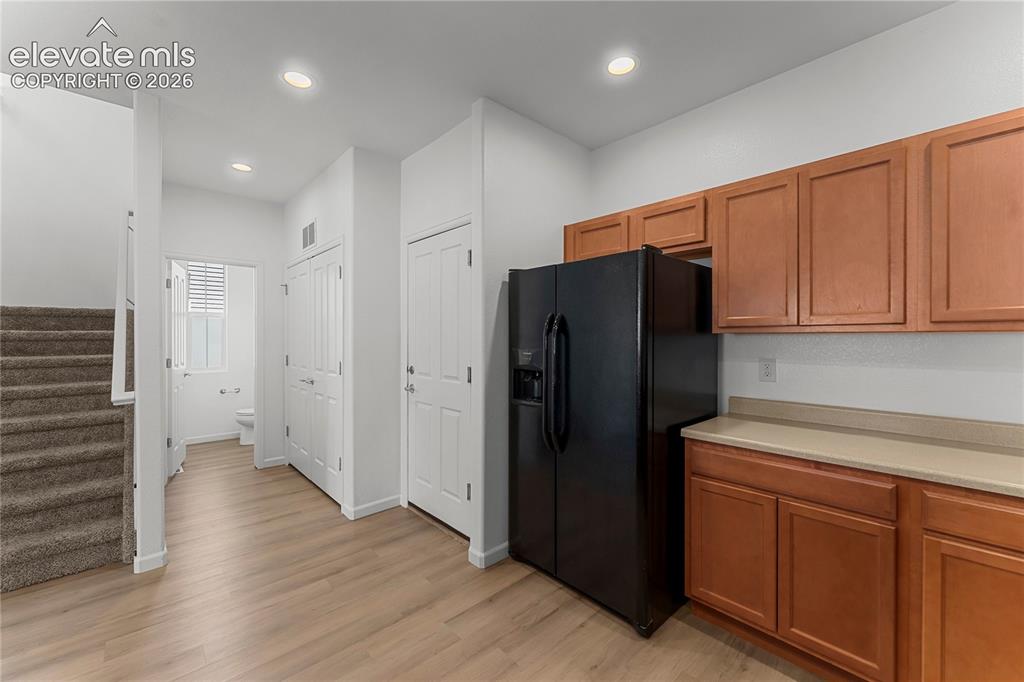 Image 12 of 27: Kitchen