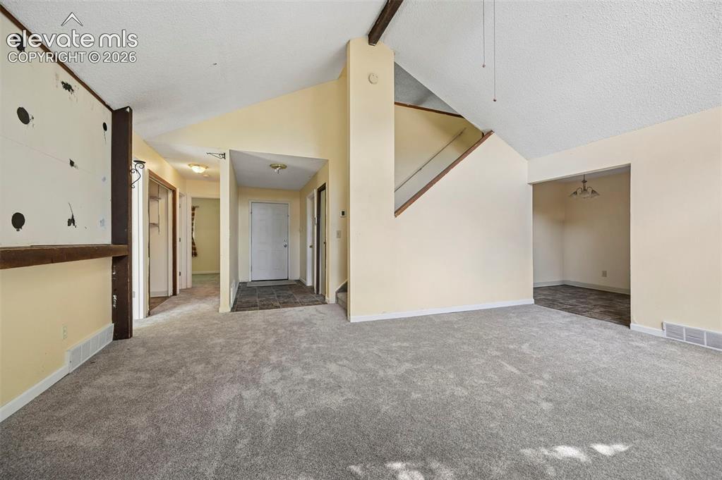 Image 16 of 27: Living Room