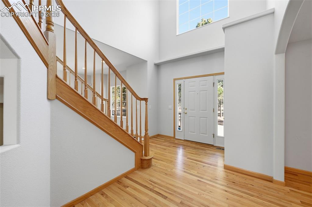 Image 11 of 50: Entry