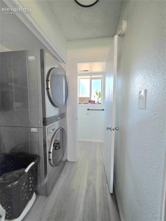 Image 12 of 19: Laundry