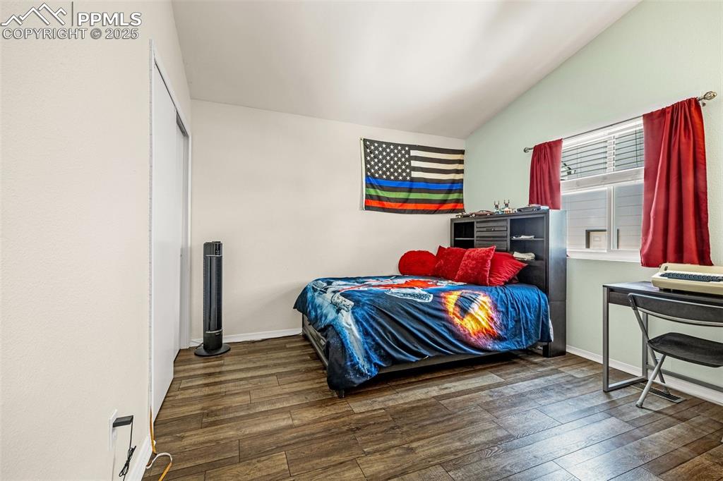 Image 11 of 42: Bedroom