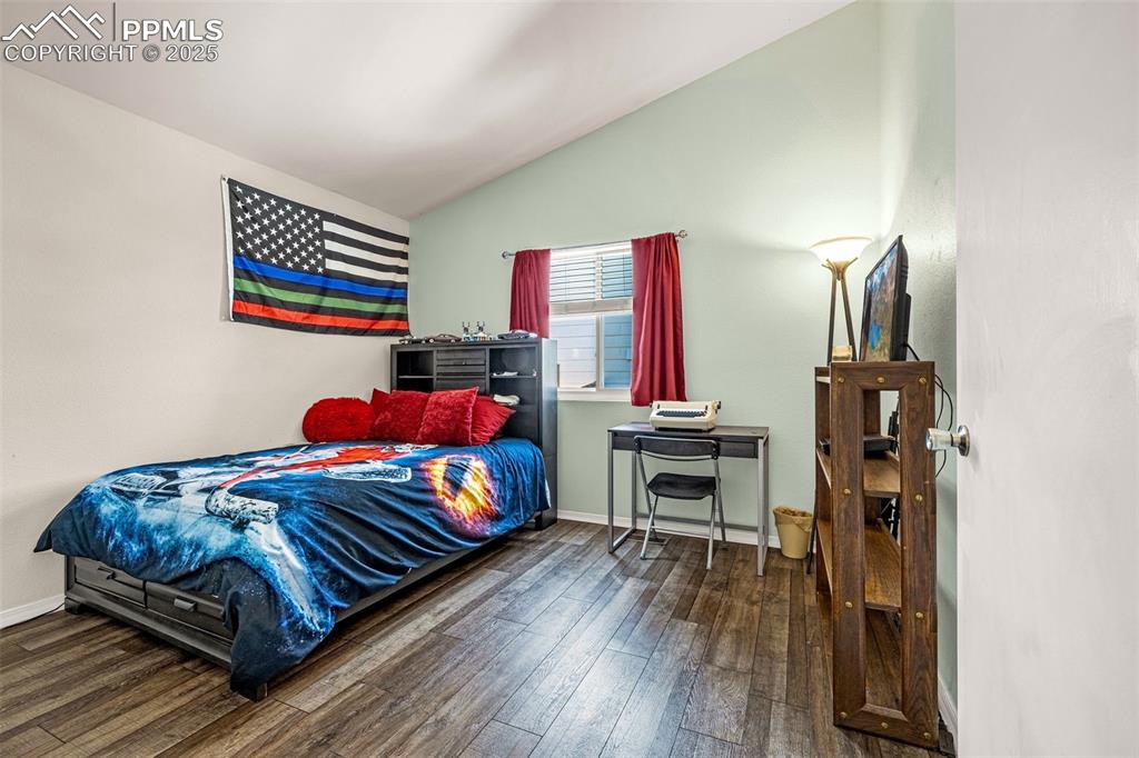 Image 12 of 42: Bedroom