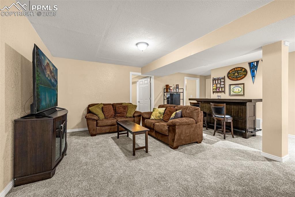 Image 20 of 42: Living Room