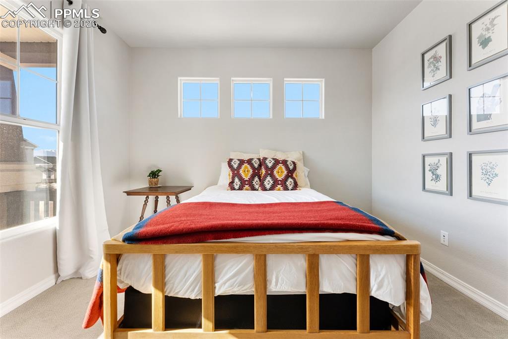 Image 24 of 50: Bedroom