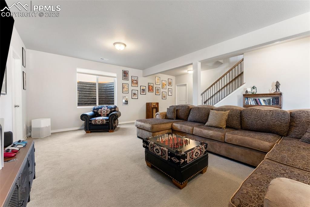 Image 29 of 50: Living Room