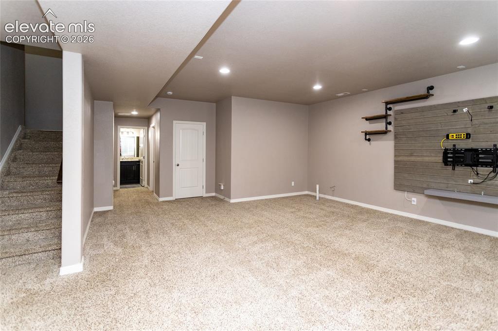 Image 38 of 45: Family Room