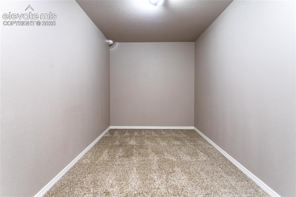 Image 39 of 45: This Flex Room can have of variety of uses. Office space, work out area, fi
