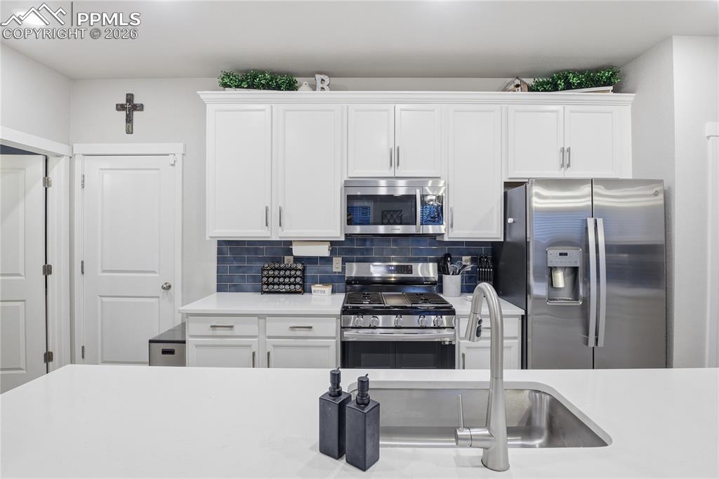 Image 10 of 37: Kitchen