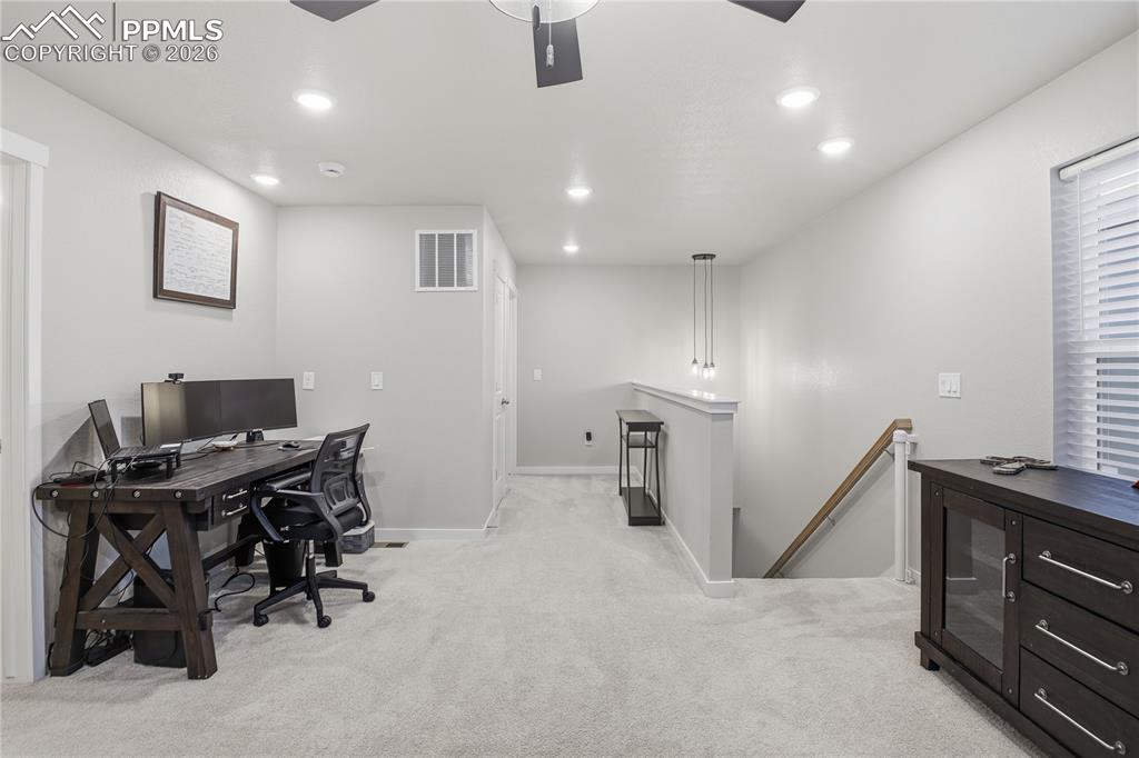 Image 17 of 37: Loft