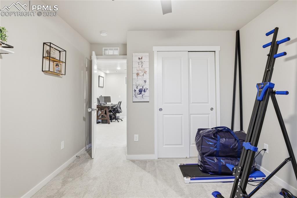 Image 27 of 37: Bed 3