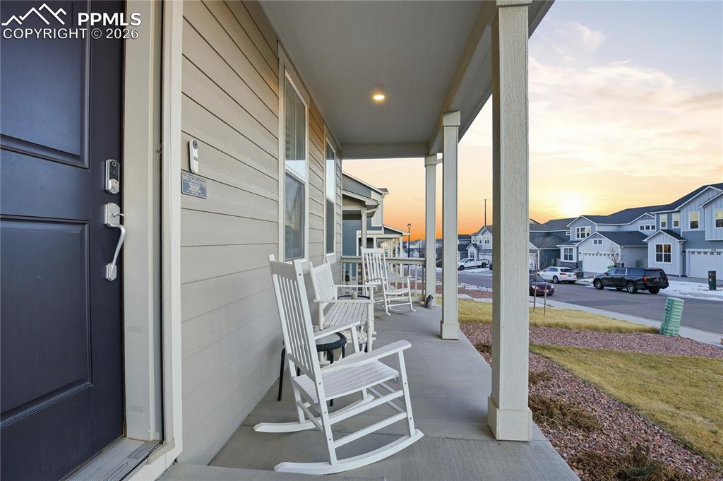 Image 4 of 37: Patio