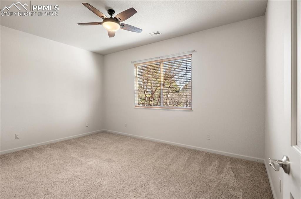 Image 29 of 49: Bedroom