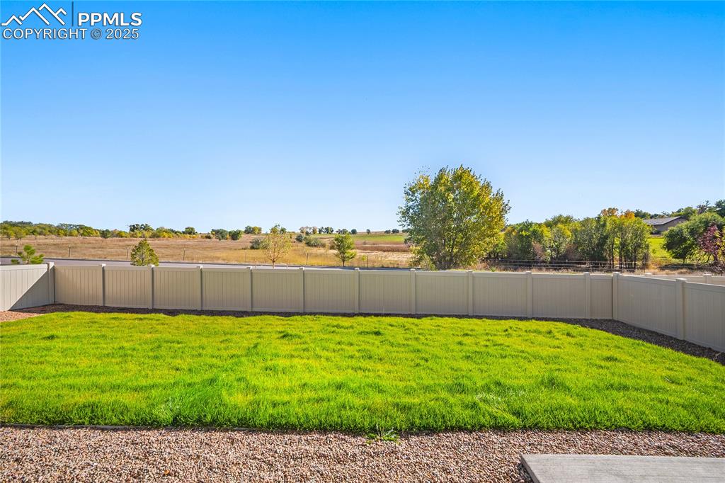 Image 38 of 38: Yard