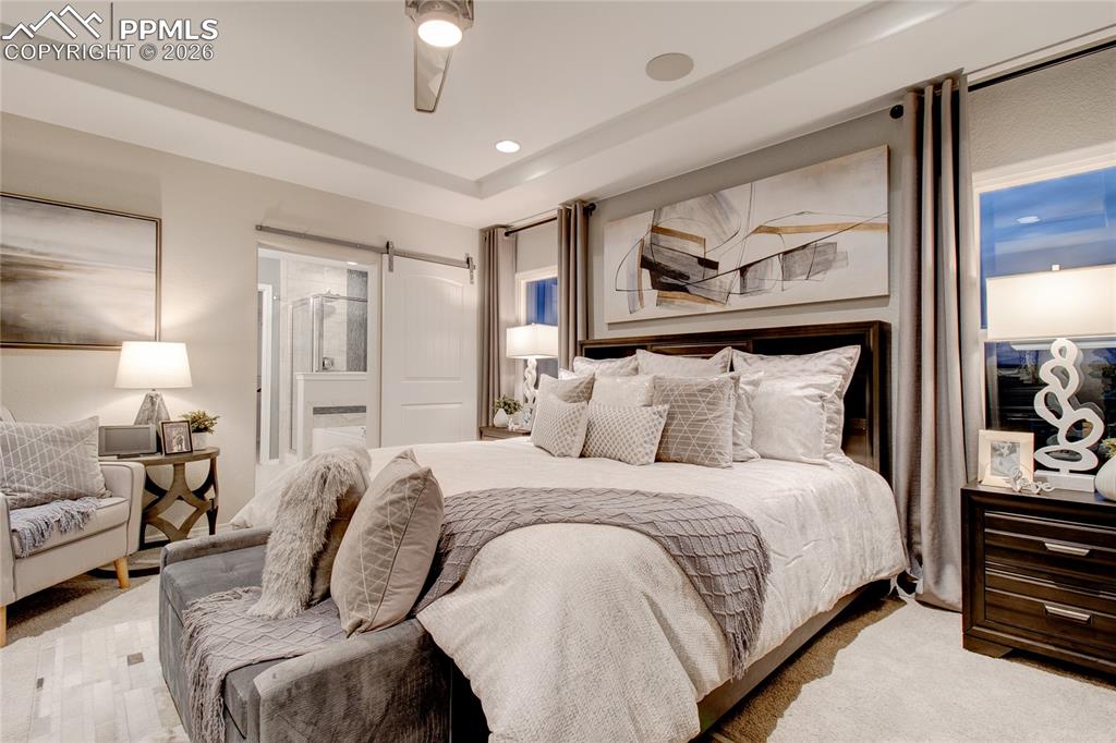 Image 23 of 35: Bedroom