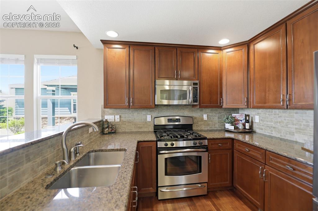 Image 12 of 43: Kitchen