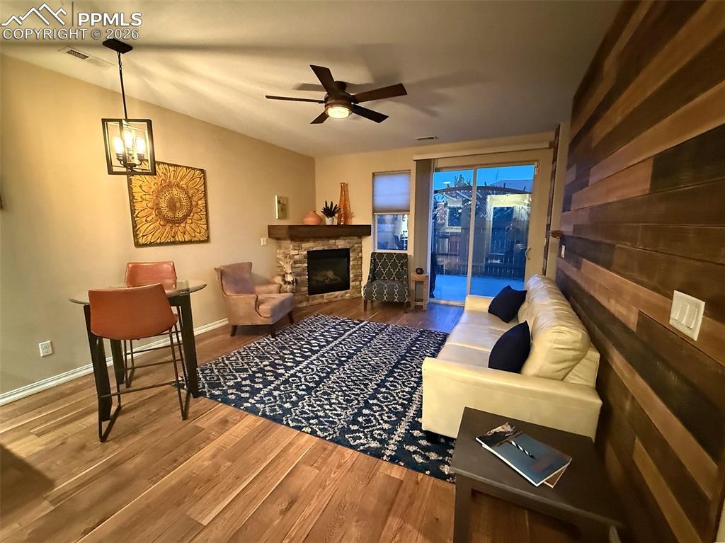 Image 17 of 49: Living Room