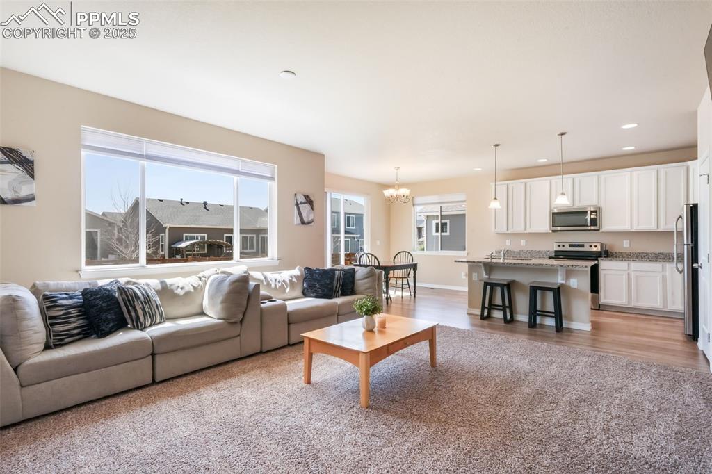 Image 20 of 50: Living Room