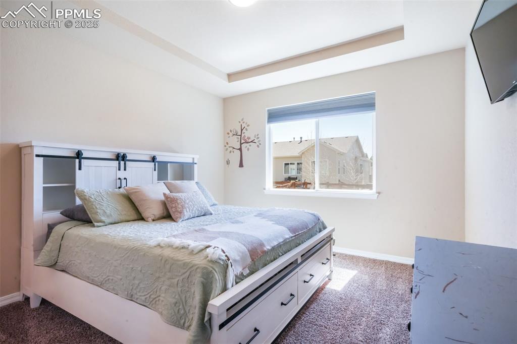 Image 22 of 50: Bedroom