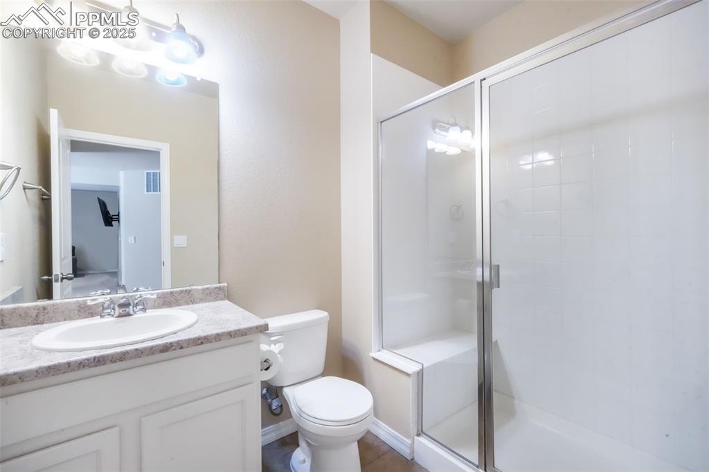 Image 29 of 50: Bathroom