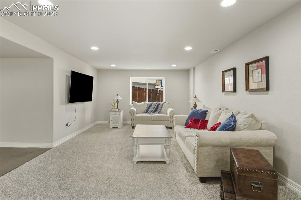 Image 38 of 48: Living Room