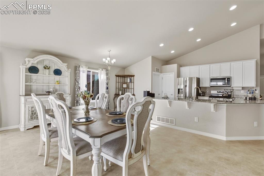 Image 8 of 48: Dining Area