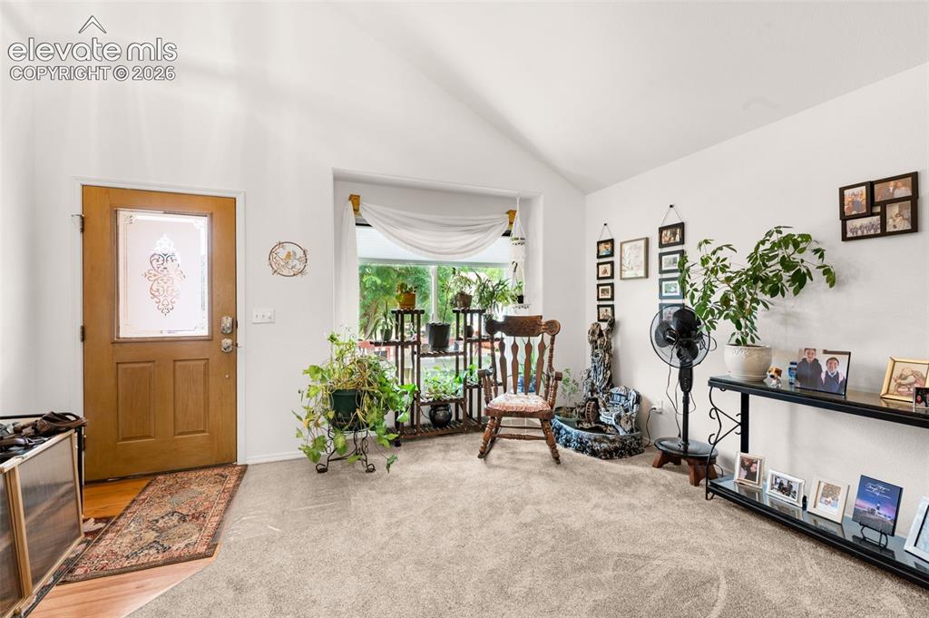 Image 10 of 42: Entry
