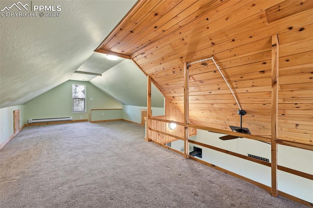 Image 22 of 30: Bonus Room