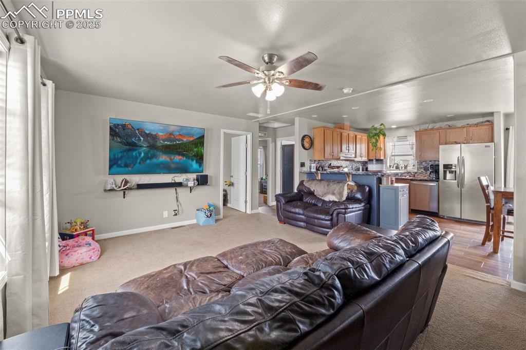 Image 13 of 45: Living Room