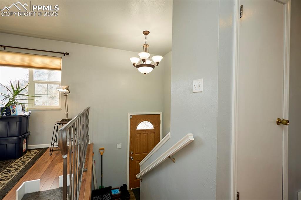 Image 13 of 34: Entry