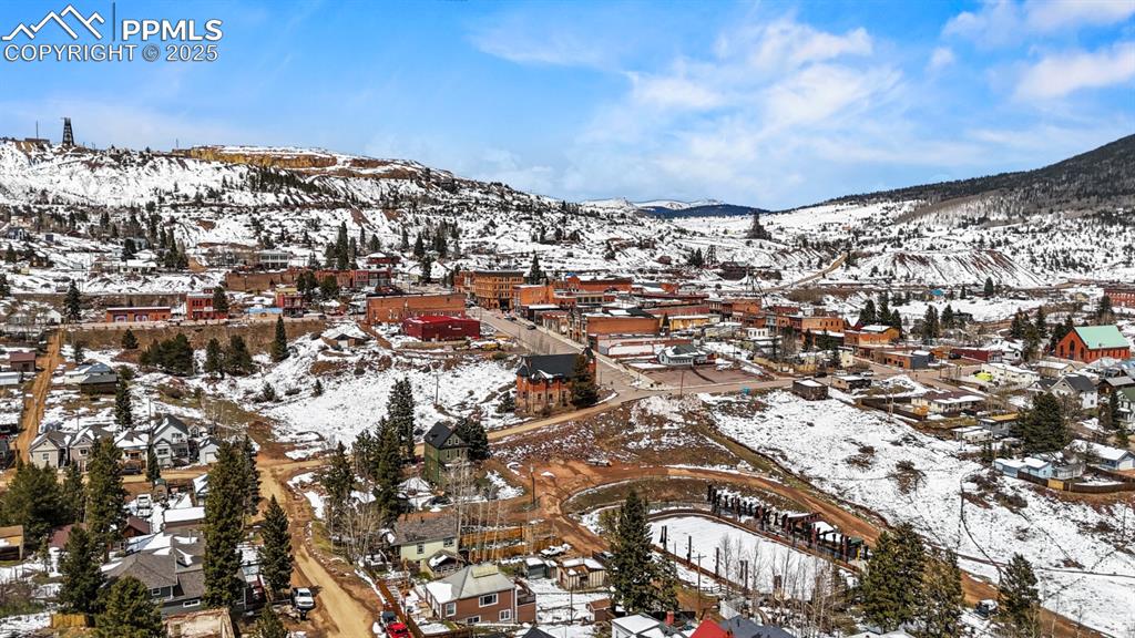 Image 13 of 15: View