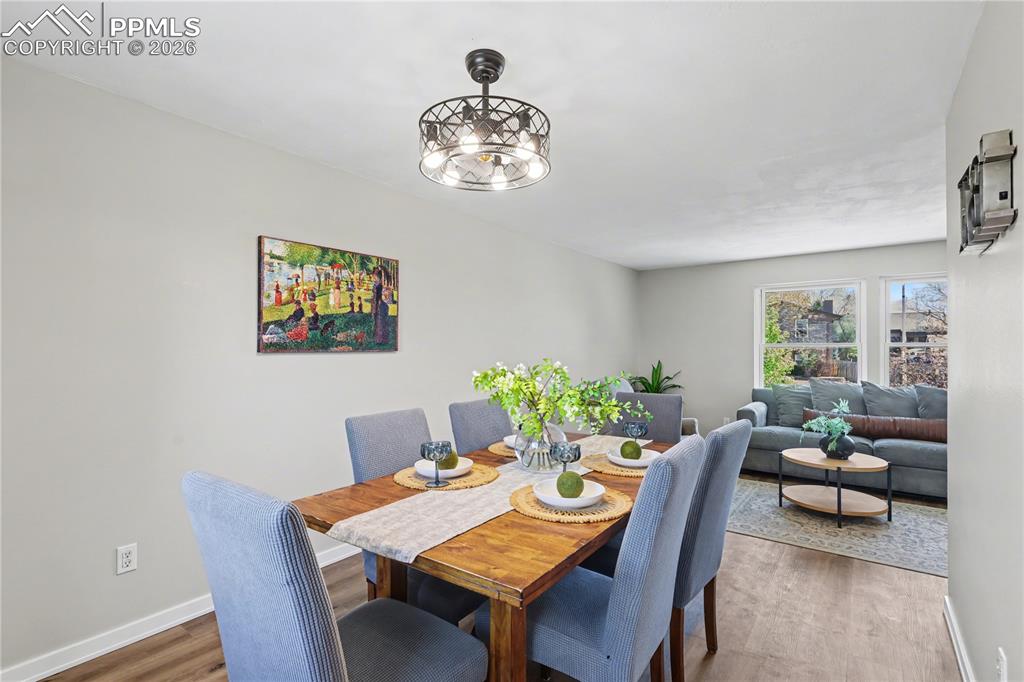 Image 10 of 49: Dining Area