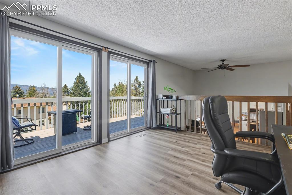 Image 23 of 49: Loft