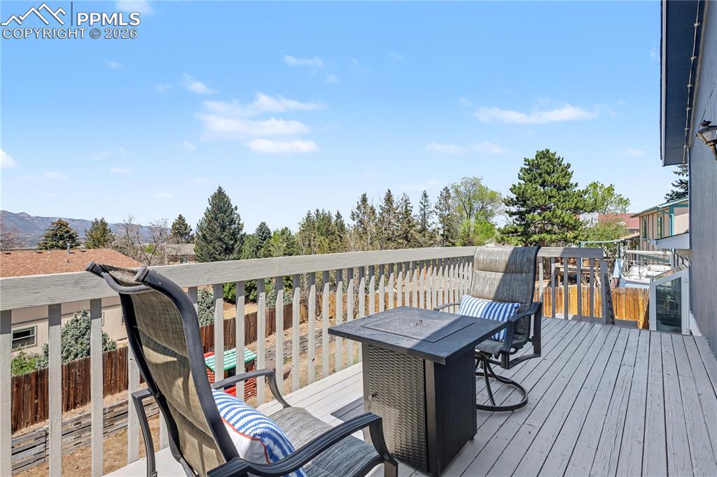 Image 44 of 49: Deck