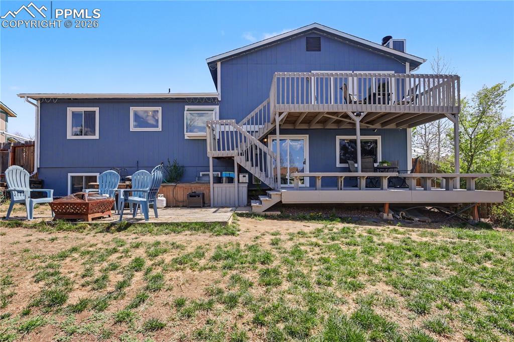 Image 45 of 49: Back of Structure